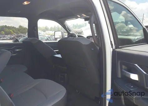 2024 Ram 2500 Big Horn 4X4 6'4 Box из США, поврежденный, VIN 3C6UR5DJ2RG385553